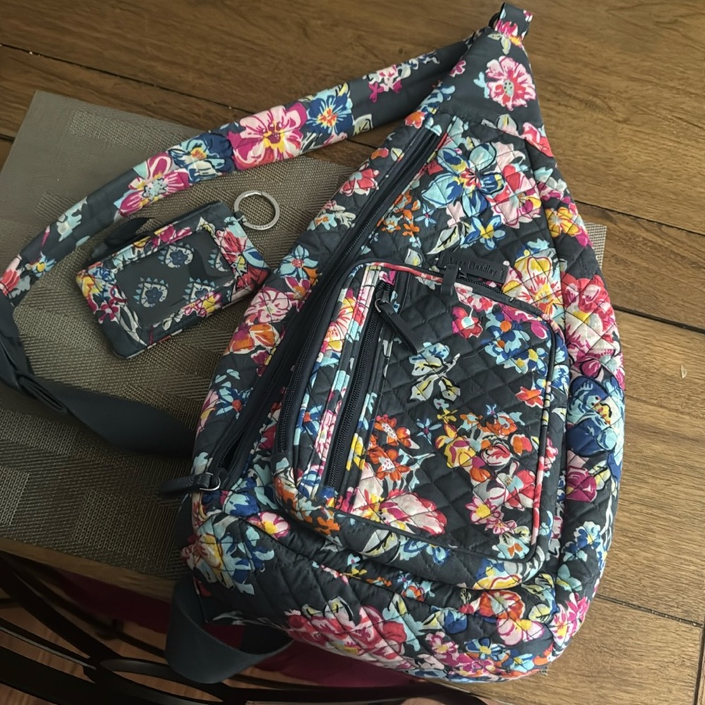 Vera Bradley sling pack w/coin wallet